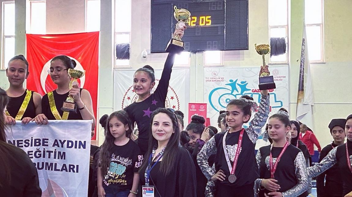 Step Aerobik Dans Yarışması Yıldız Kızlar Kategorisinde Öğrencilerimiz Gaziantep İl 1. Olmuştur....